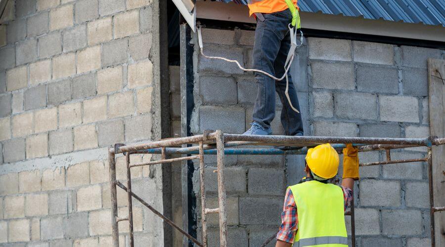 Professional residential roofers in Quasqueton, IA